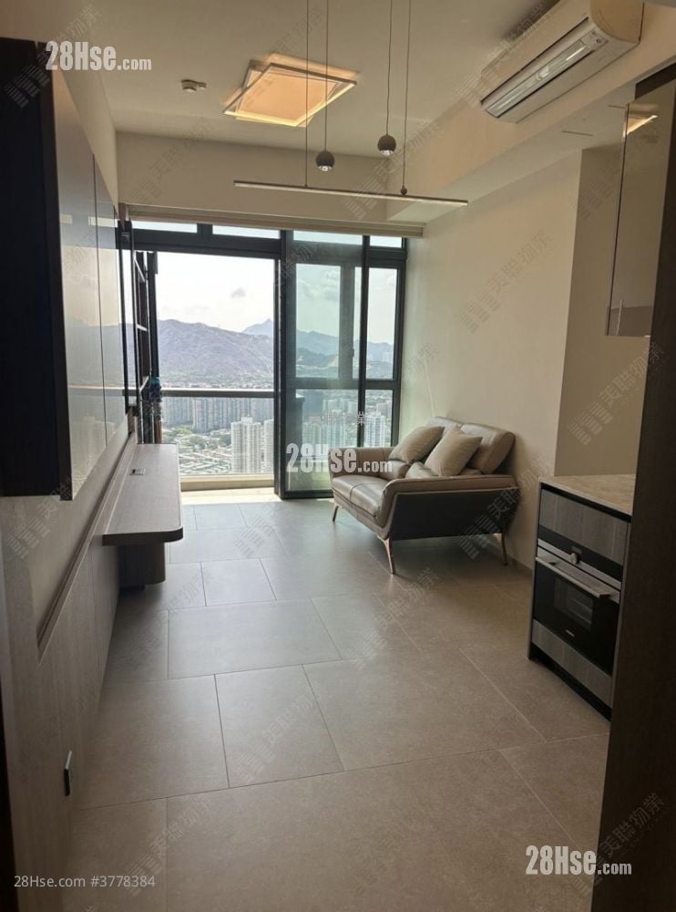 The Yoho Hub Rental 3 Bedrooms , 1 Bathroom 638 ft²