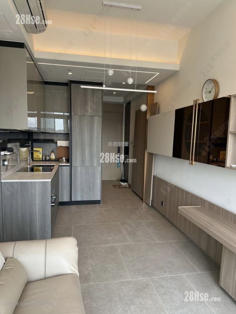 The Yoho Hub Rental 3 Bedrooms , 1 Bathroom 638 ft²