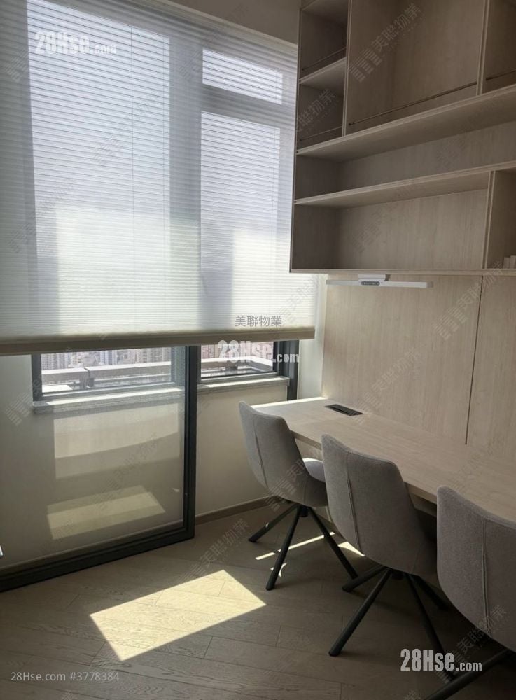 The Yoho Hub Rental 3 Bedrooms , 1 Bathroom 638 ft²