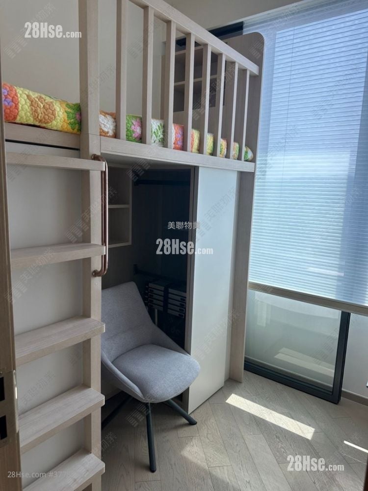 The Yoho Hub Rental 3 Bedrooms , 1 Bathroom 638 ft²