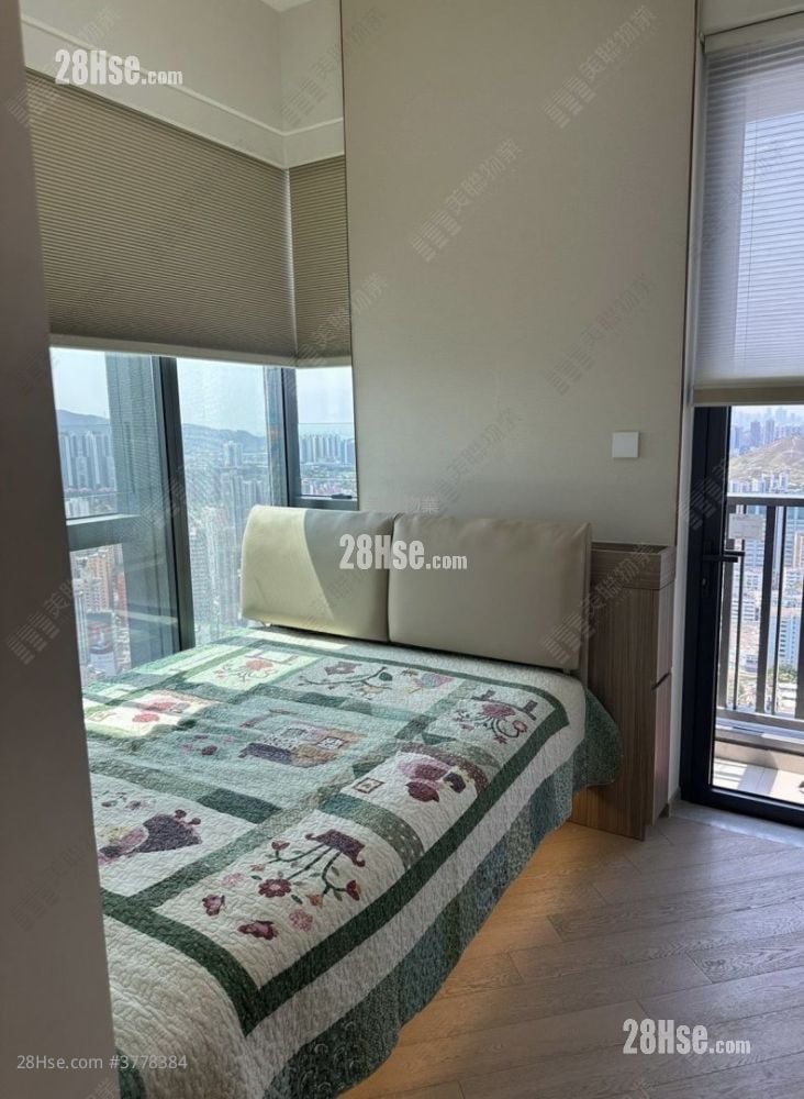 The Yoho Hub Rental 3 Bedrooms , 1 Bathroom 638 ft²