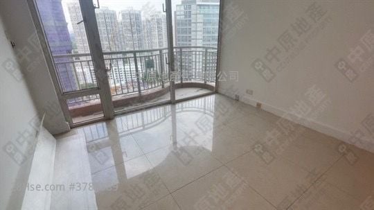 栢慧豪园 售盘 4 房 , 2 浴室 832 平方尺