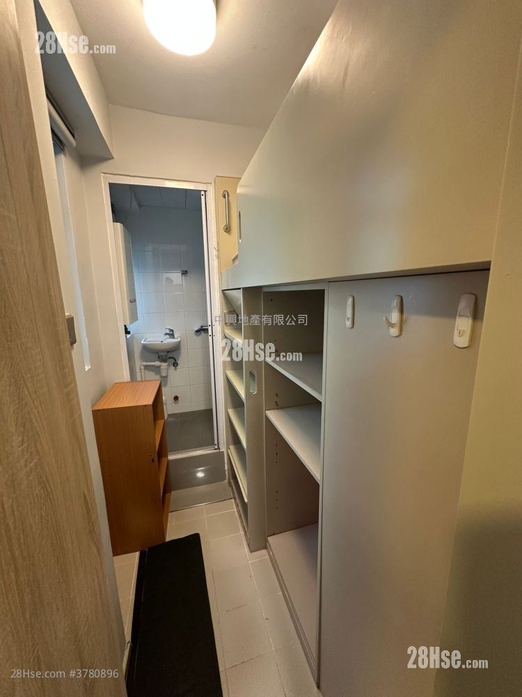 The Regalia Sell 3 Bedrooms , 2 Bathrooms 859 ft²