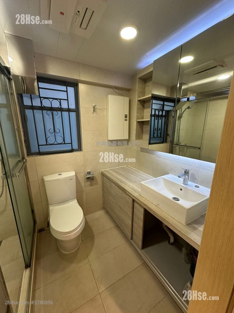 The Regalia Sell 3 Bedrooms , 2 Bathrooms 859 ft²