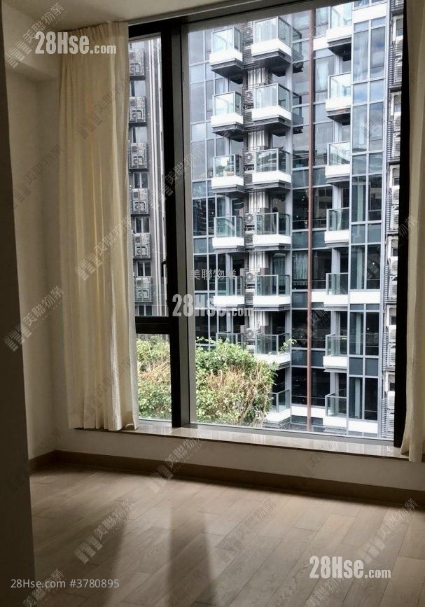 Napa Sell 4 Bedrooms , 3 Bathrooms 1,763 ft²