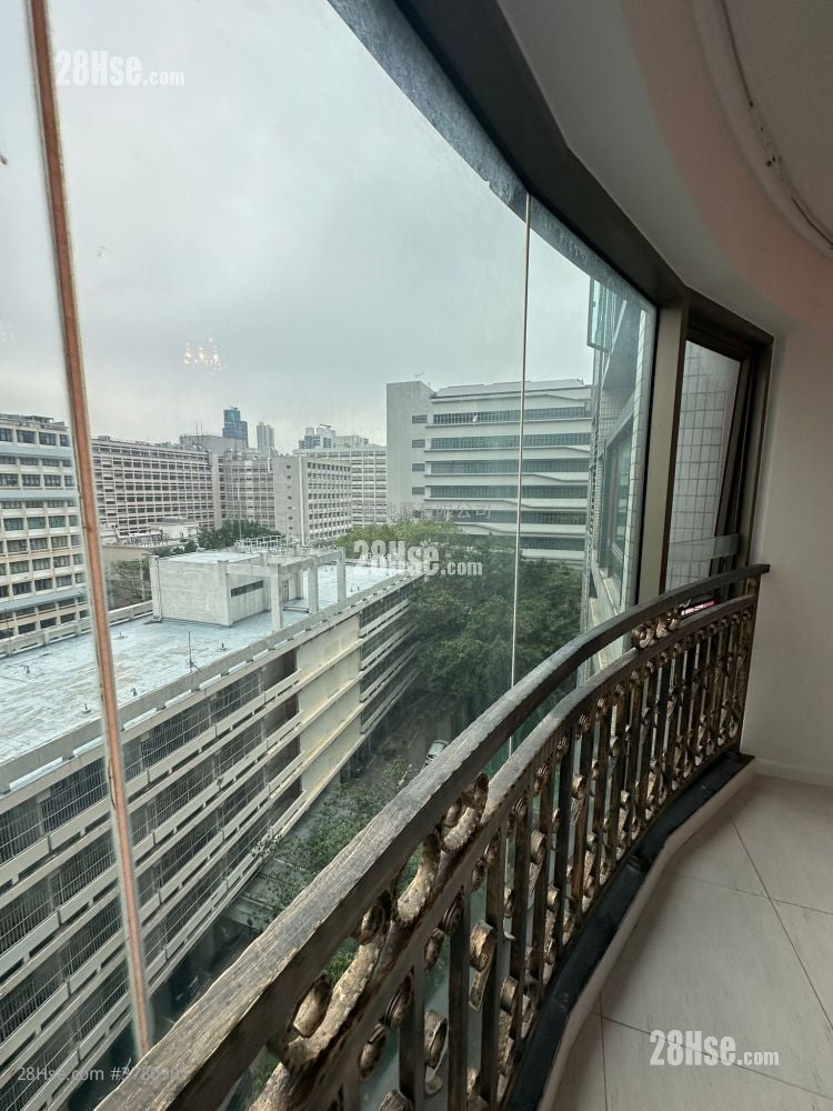 King's Park Villa Sell 3 Bedrooms , 2 Bathrooms 1,136 ft²