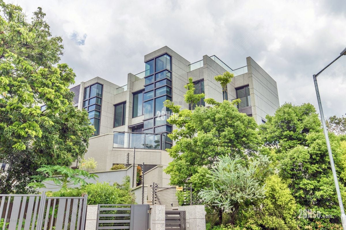 珀居 售盘 3 房 , 4 浴室 2,784 平方尺