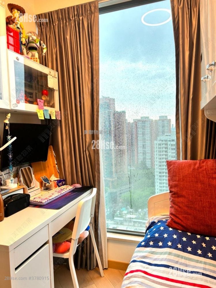 Commune Modern Sell 2 Bedrooms 464 ft²