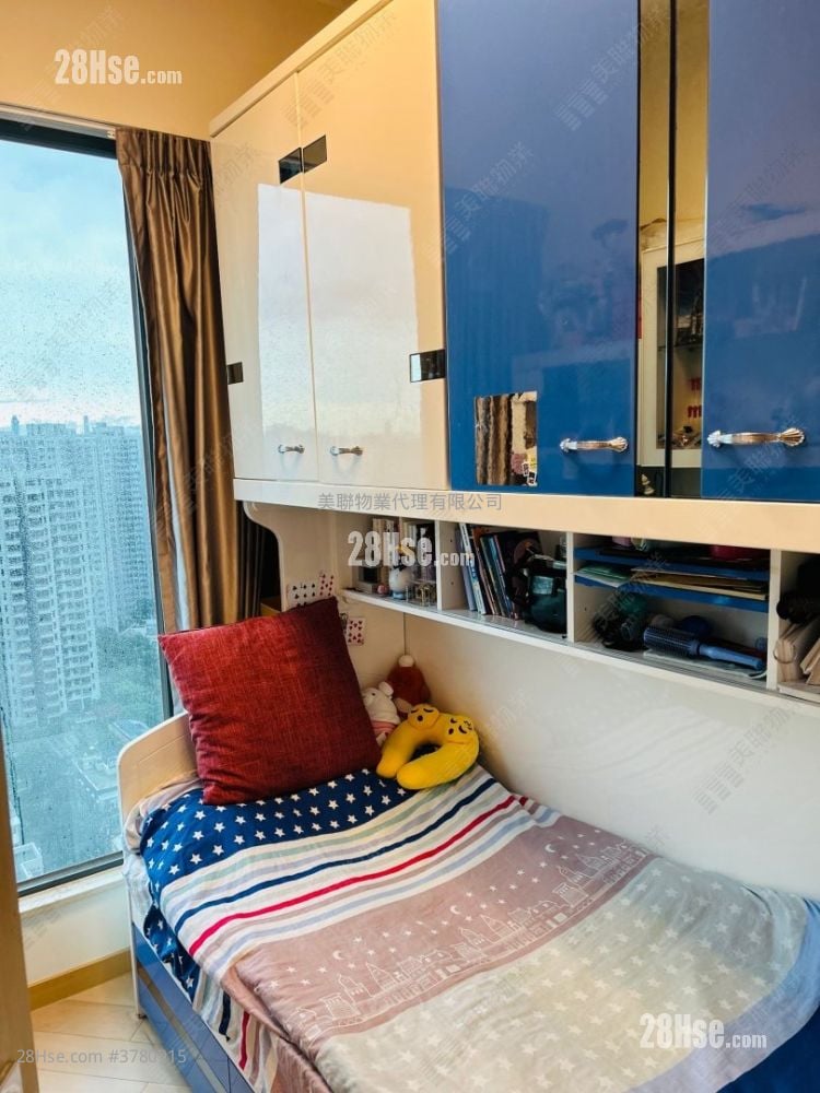 Commune Modern Sell 2 Bedrooms 464 ft²