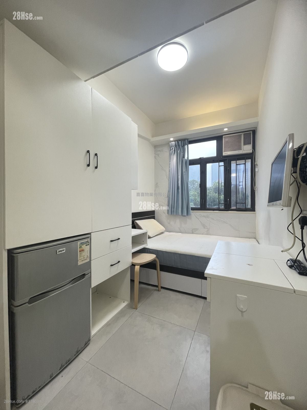 单幢楼房 租盘 开放式间隔 , 1 浴室 170 平方尺