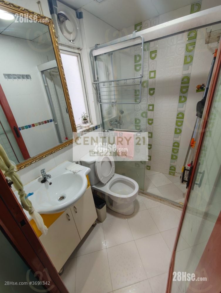 金华大厦 租盘 2 房 , 1 浴室 358 平方尺