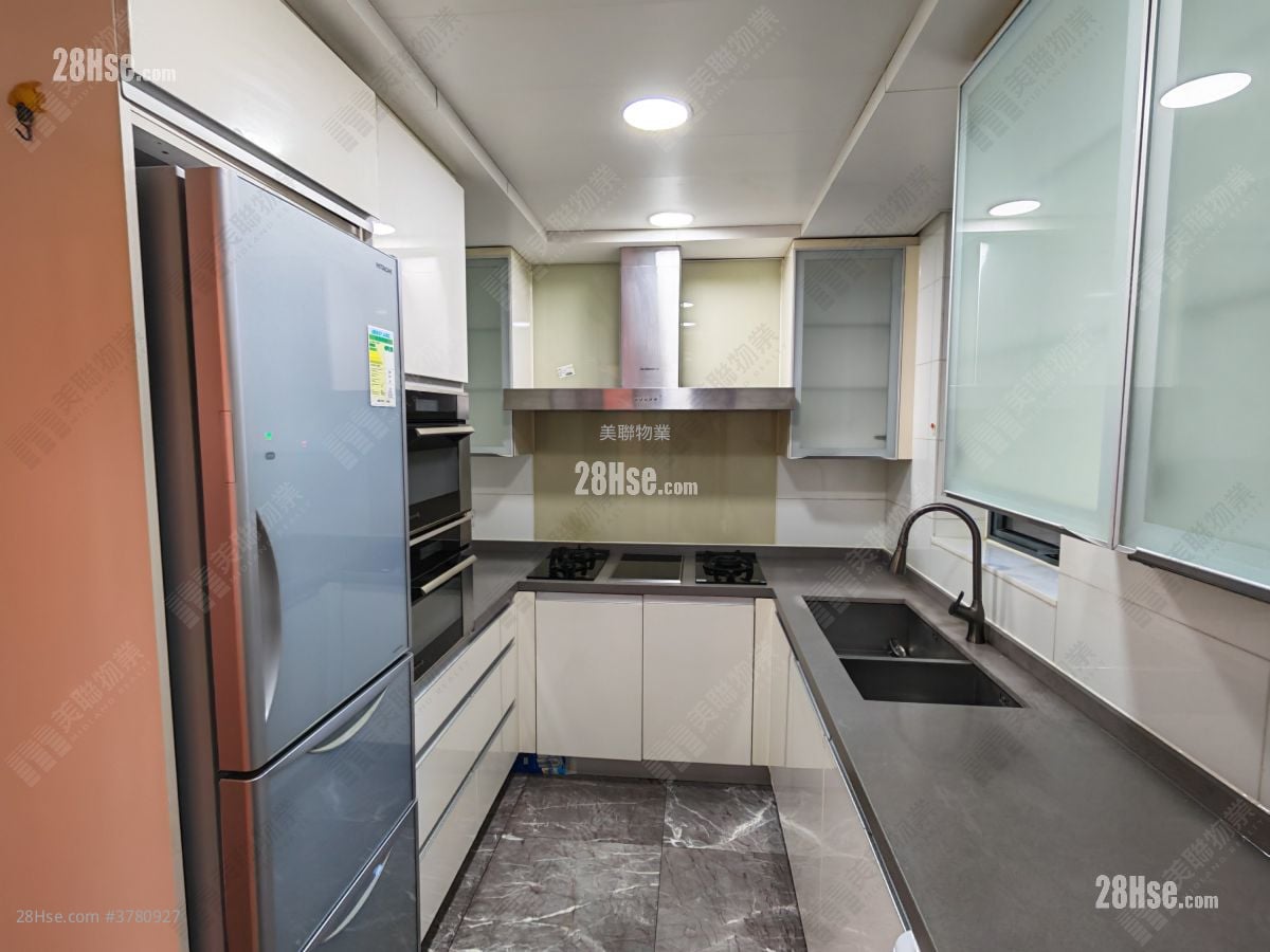 The Palazzo Sell 3 Bedrooms , 3 Bathrooms 1,016 ft²