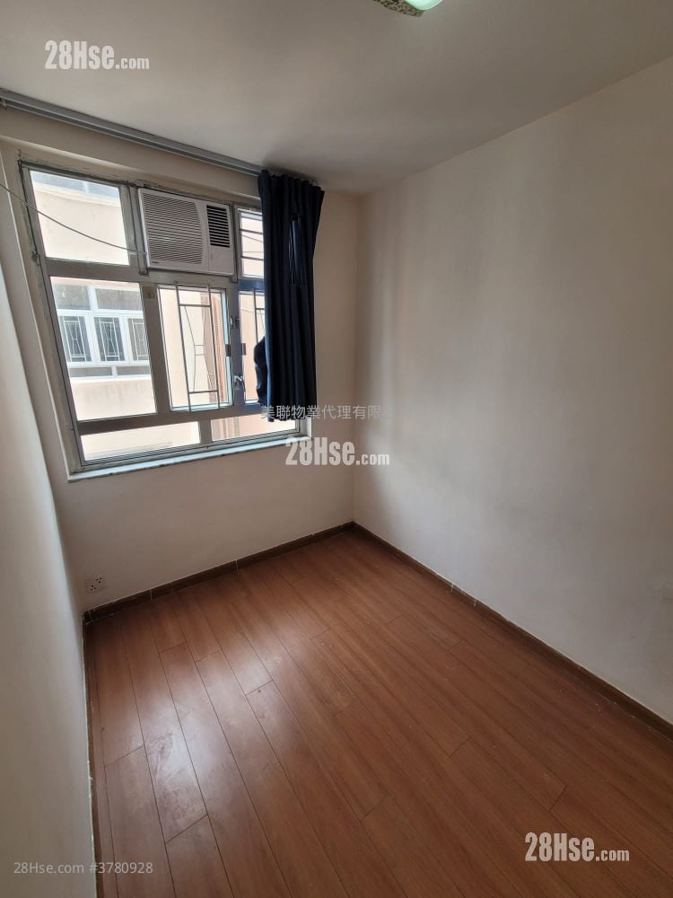 Amoy Gardens Rental 2 Bedrooms , 1 Bathroom 375 ft²