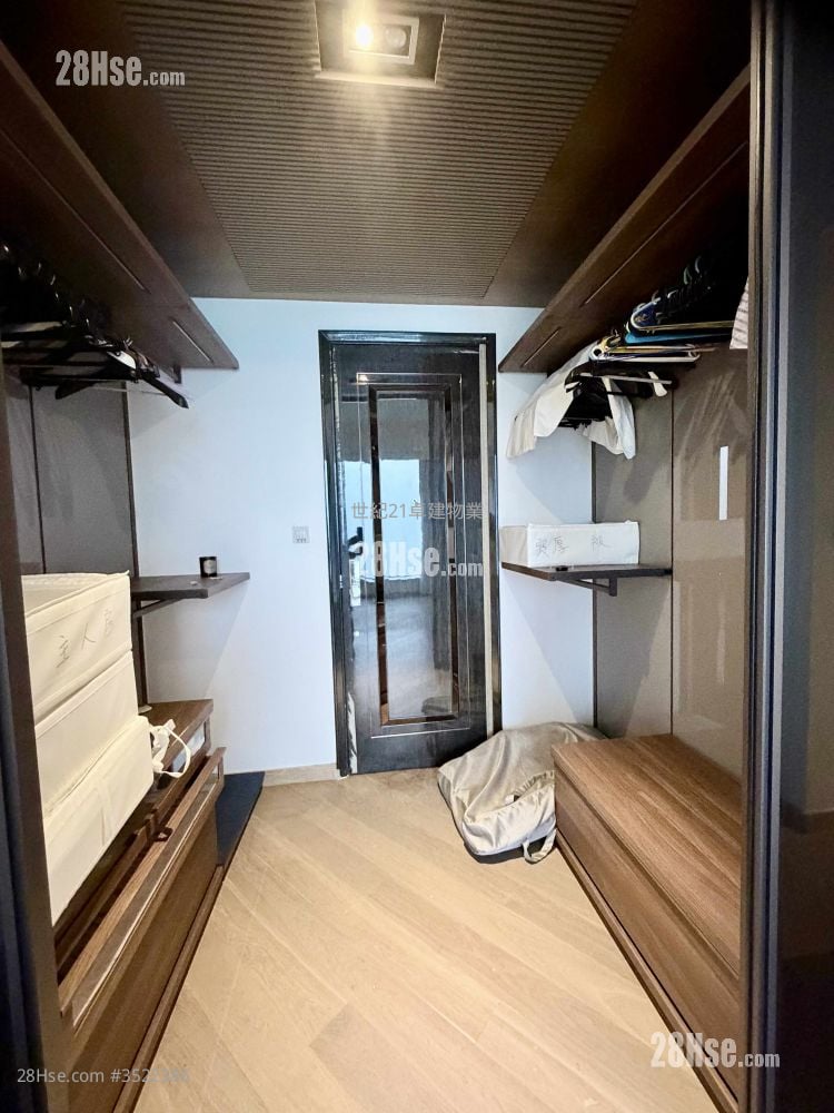 天玺 租盘 4 房 , 3 浴室 1,463 平方尺