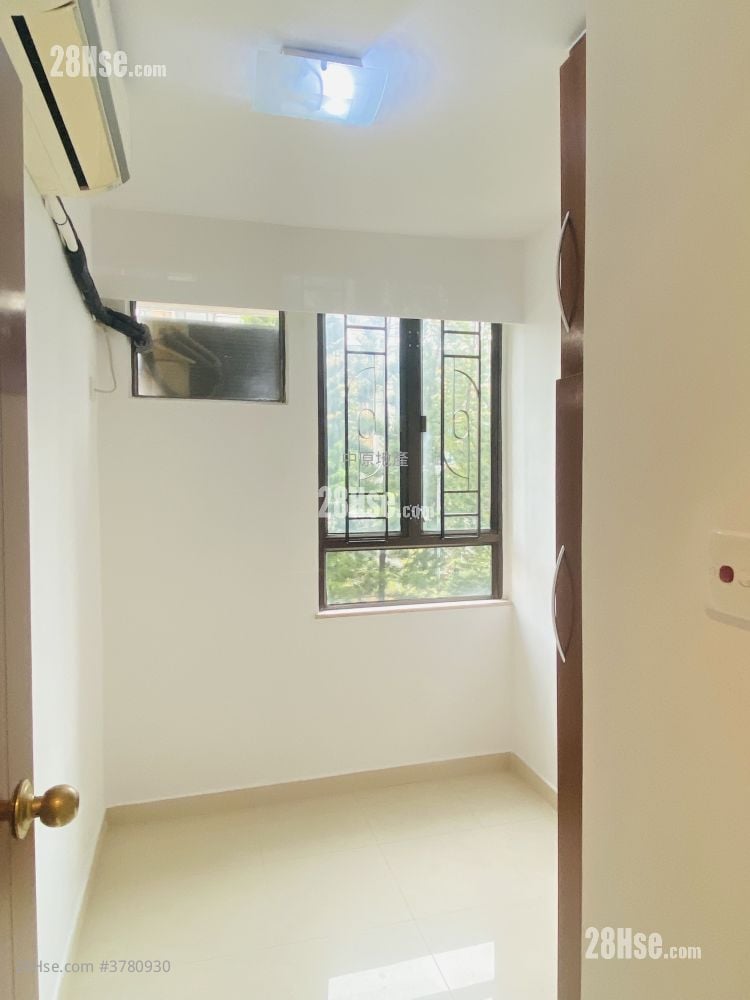 Parc Oasis Sell 3 Bedrooms 591 ft²