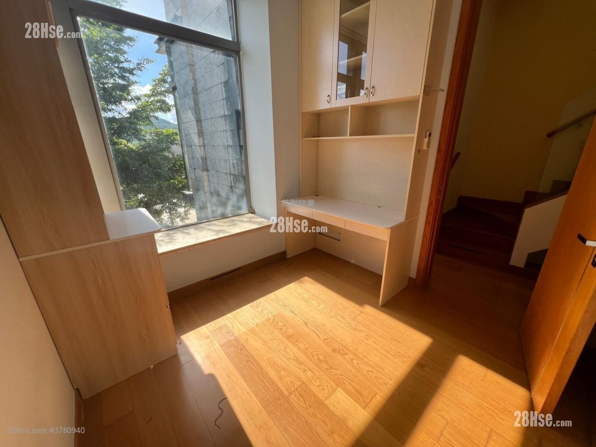 歌赋岭 租盘 3 房 , 4 浴室 1,423 平方尺