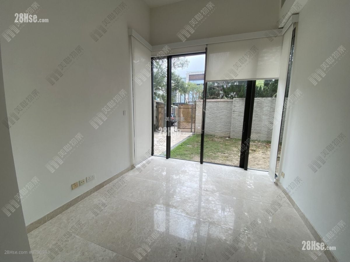 天峦 租盘 4 房 , 5+ 浴室 2,454 平方尺