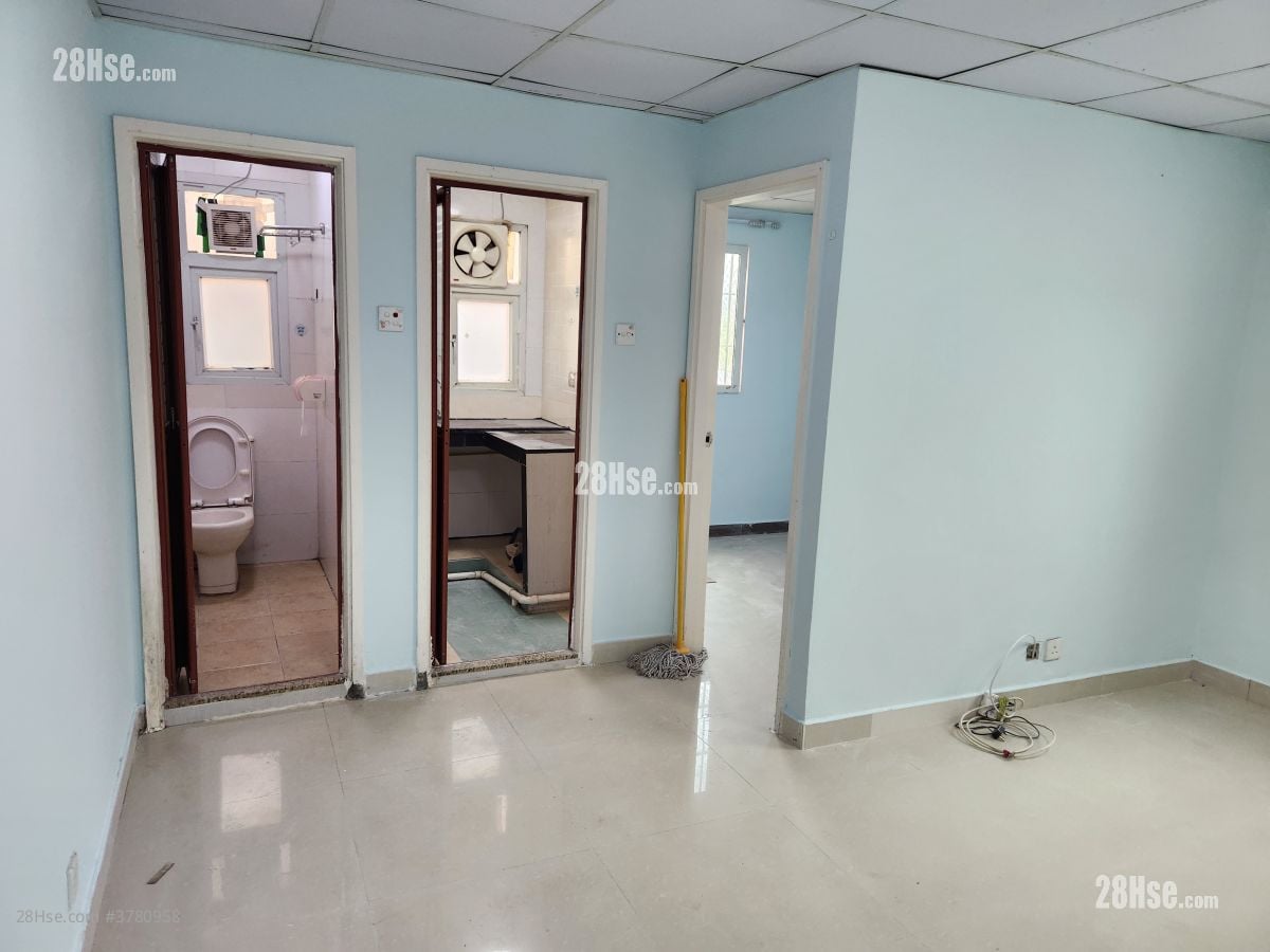 村屋 租盘 1 房 , 1 浴室 300 平方尺