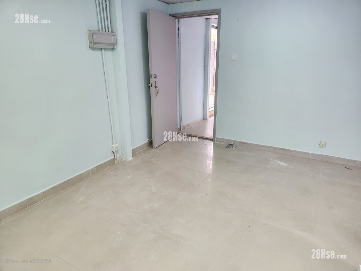 村屋 租盘 1 房 , 1 浴室 300 平方尺