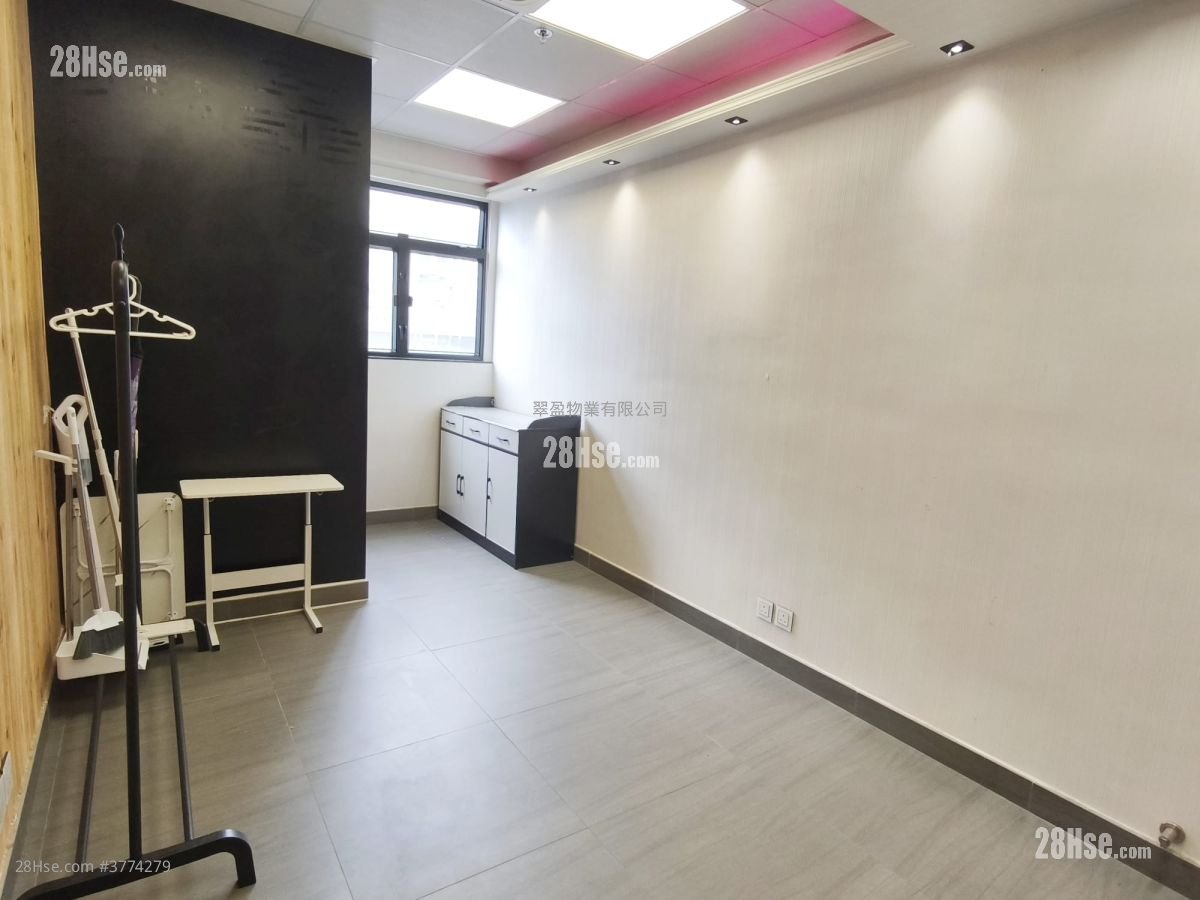 協發工商大廈 租盤 135 平方呎