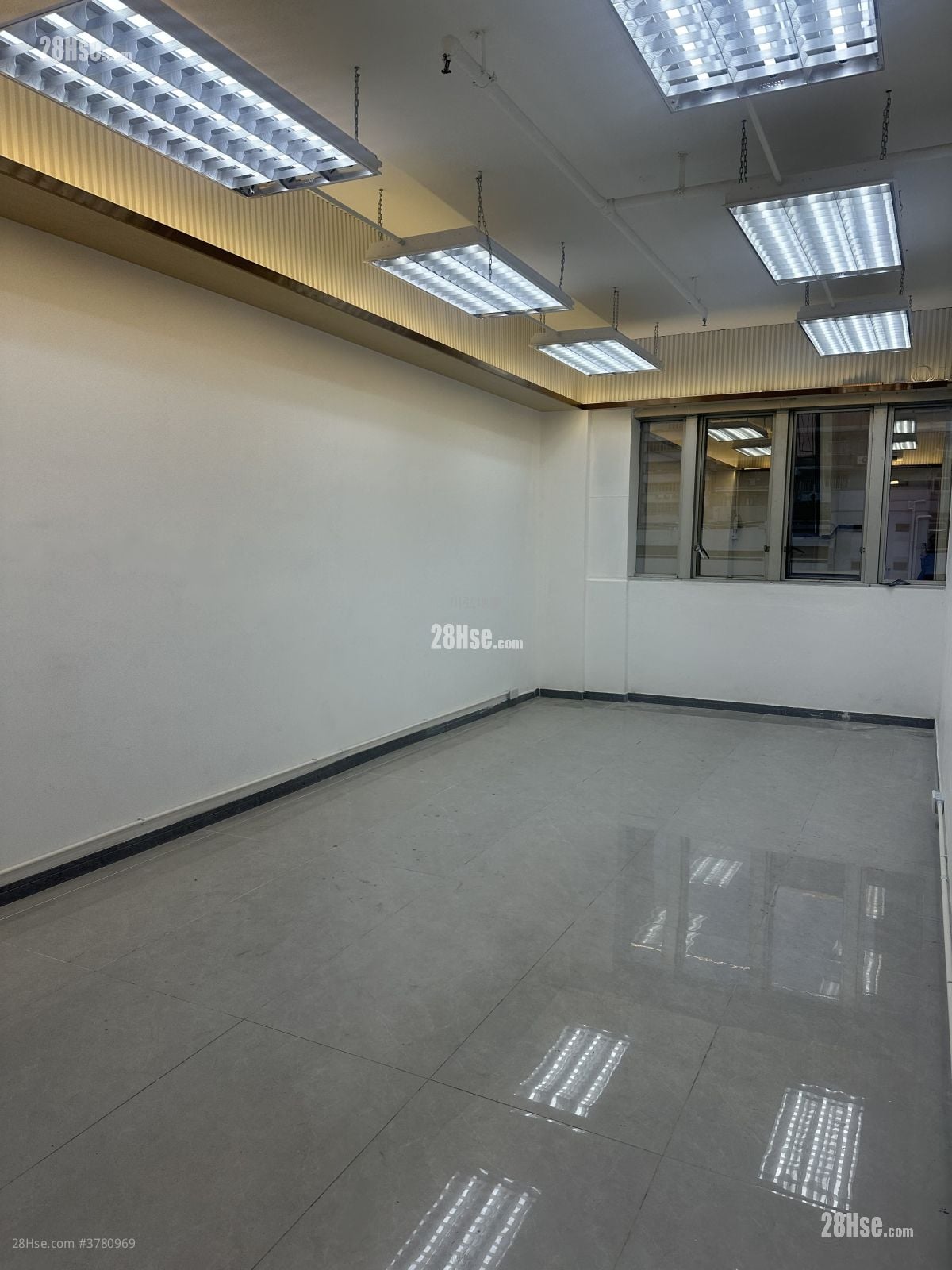 Yun Kei Commercial Building Rental Studio , 1 Toilet