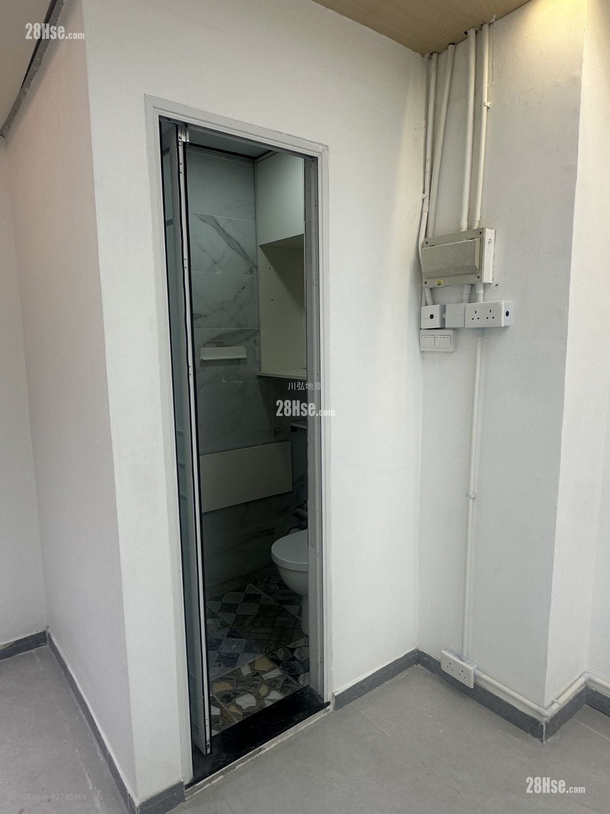 Yun Kei Commercial Building Rental Studio , 1 Toilet