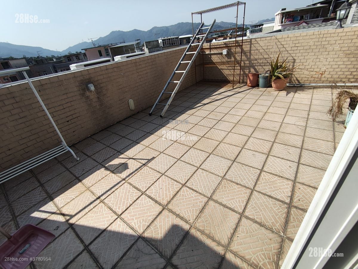 村屋 租盘 4 房 , 2 浴室