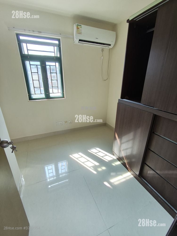 村屋 租盘 4 房 , 2 浴室