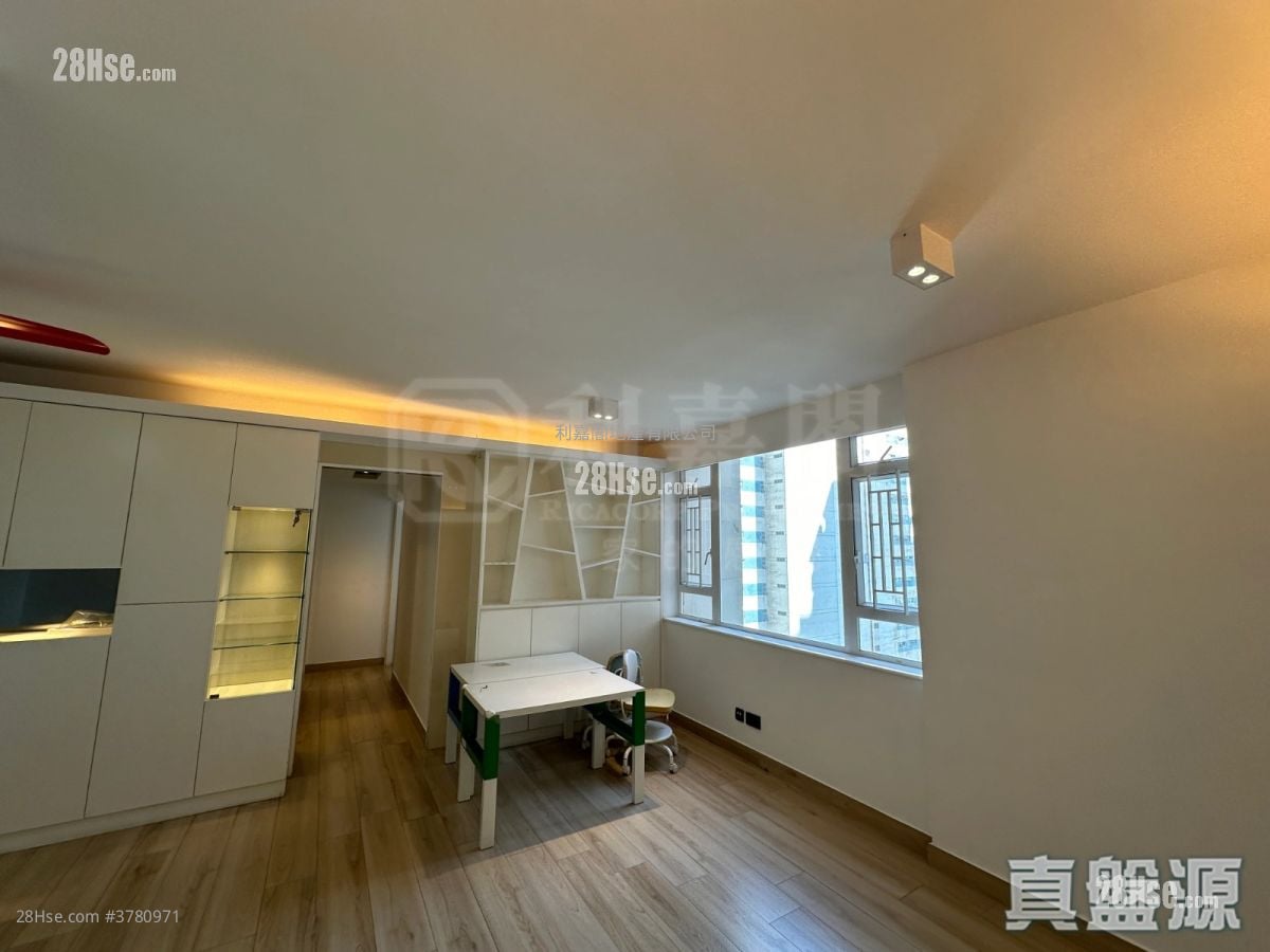 Belvedere Garden Sell 3 Bedrooms 644 ft²