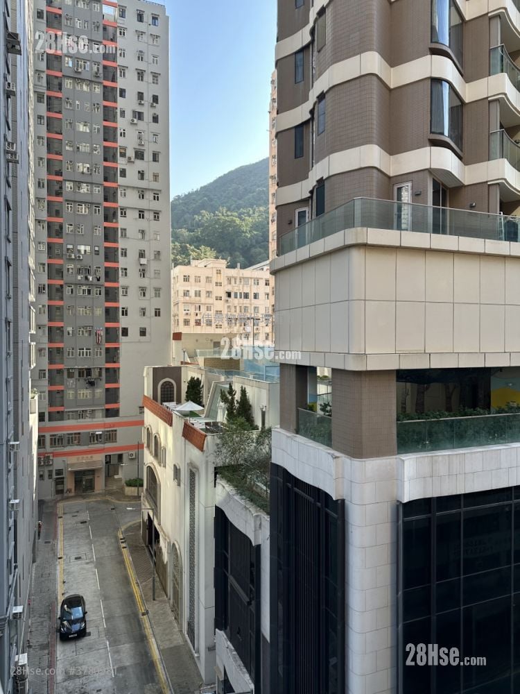 Kennedy Mansion Rental Studio , 1 Bathroom 120 ft²