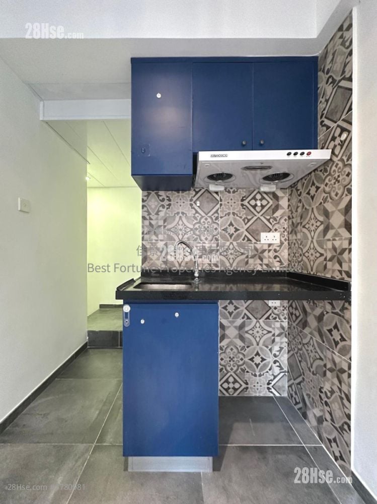 Kennedy Mansion Rental Studio , 1 Bathroom 120 ft²