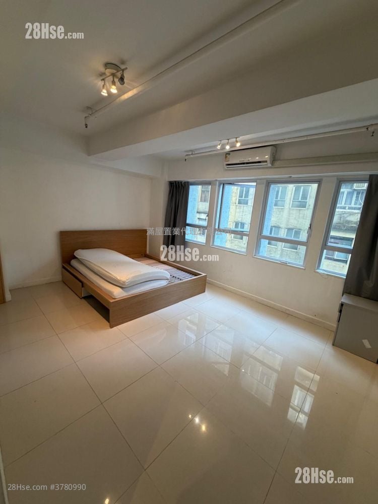 单幢楼房 租盘 2 房 , 1 浴室