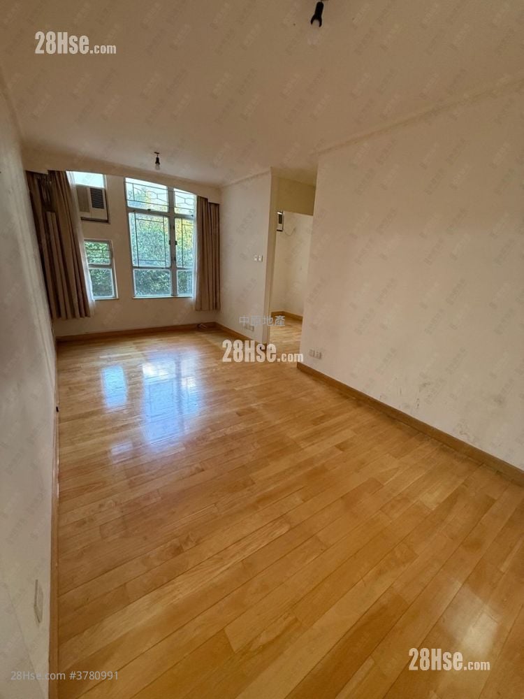 Tin Fu Court Sell 3 Bedrooms 650 ft²