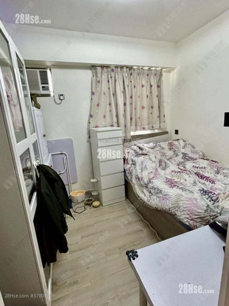 Vienna Garden Sell 3 Bedrooms 732 ft²