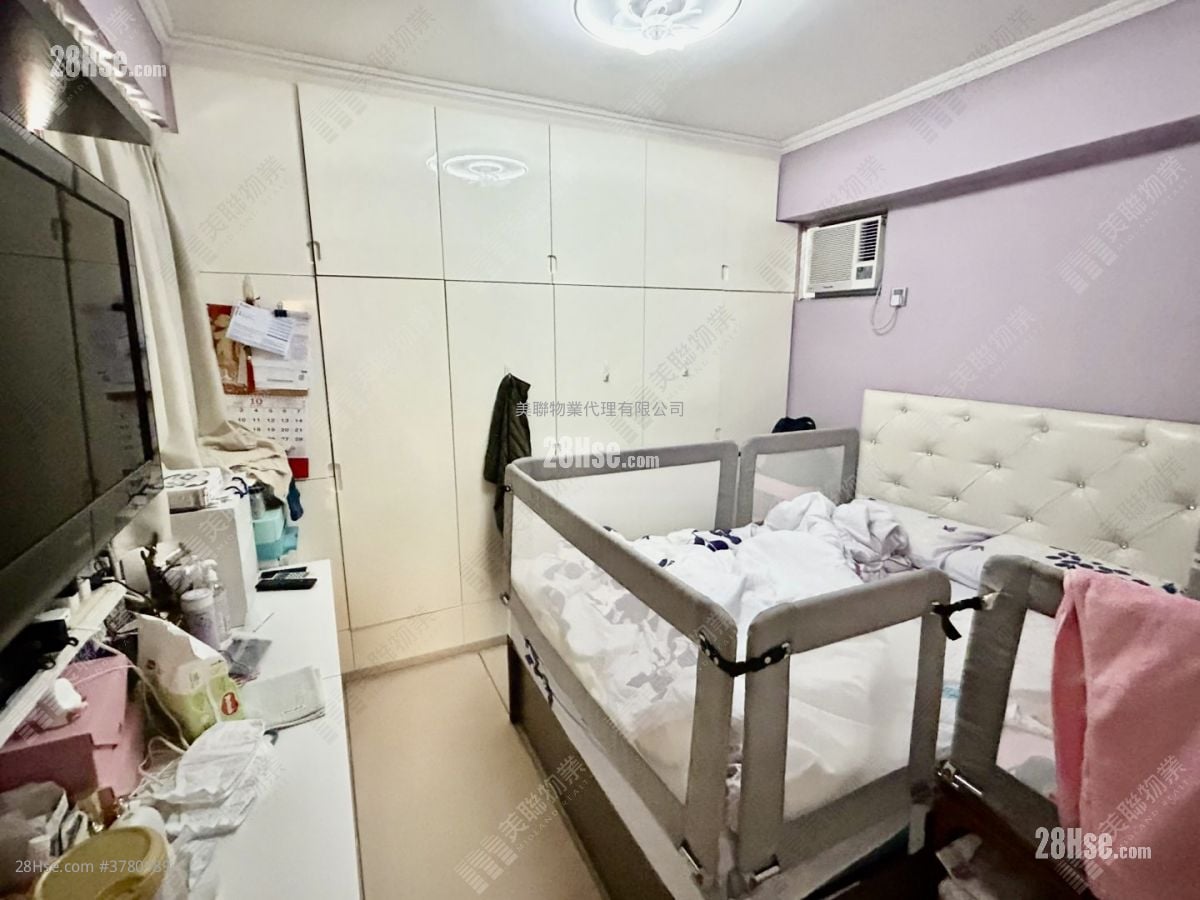 Vienna Garden Sell 3 Bedrooms 732 ft²