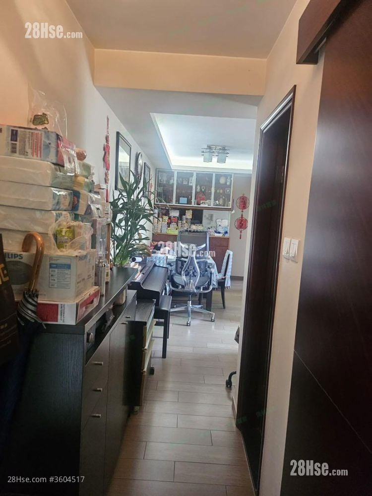 康瑞苑 售盘 3 房 , 1 浴室 559 平方尺