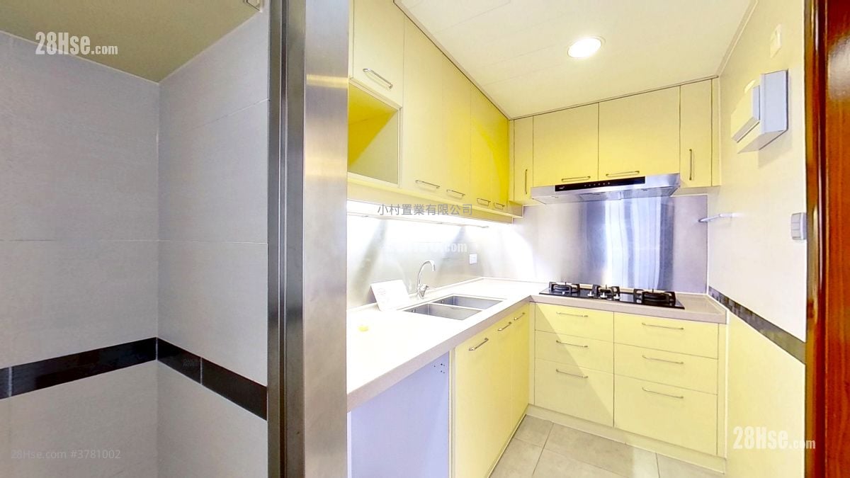 kitchen: Alice Court Rental 3 Bedrooms , 2 Bathrooms 611 ft²