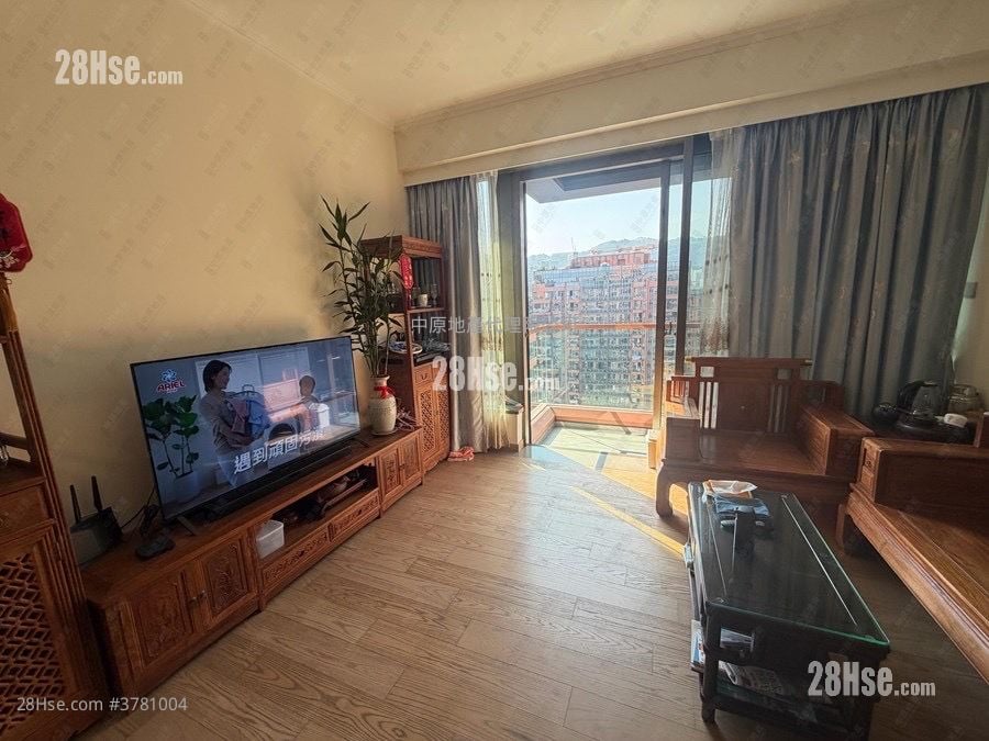 Centra Horizon Sell 3 Bedrooms 1,019 ft²