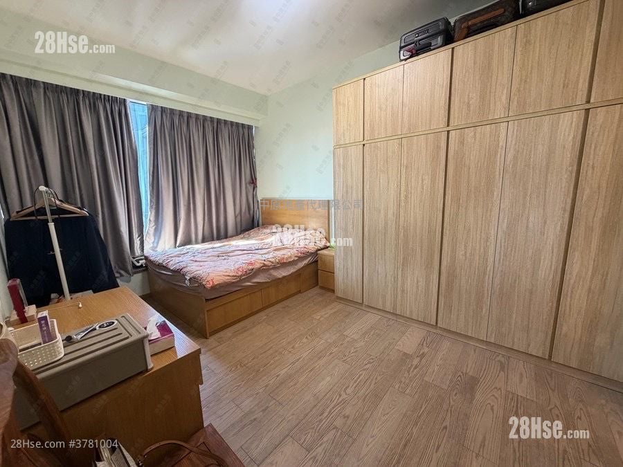 Centra Horizon Sell 3 Bedrooms 1,019 ft²