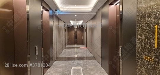 Centra Horizon Sell 3 Bedrooms 1,019 ft²