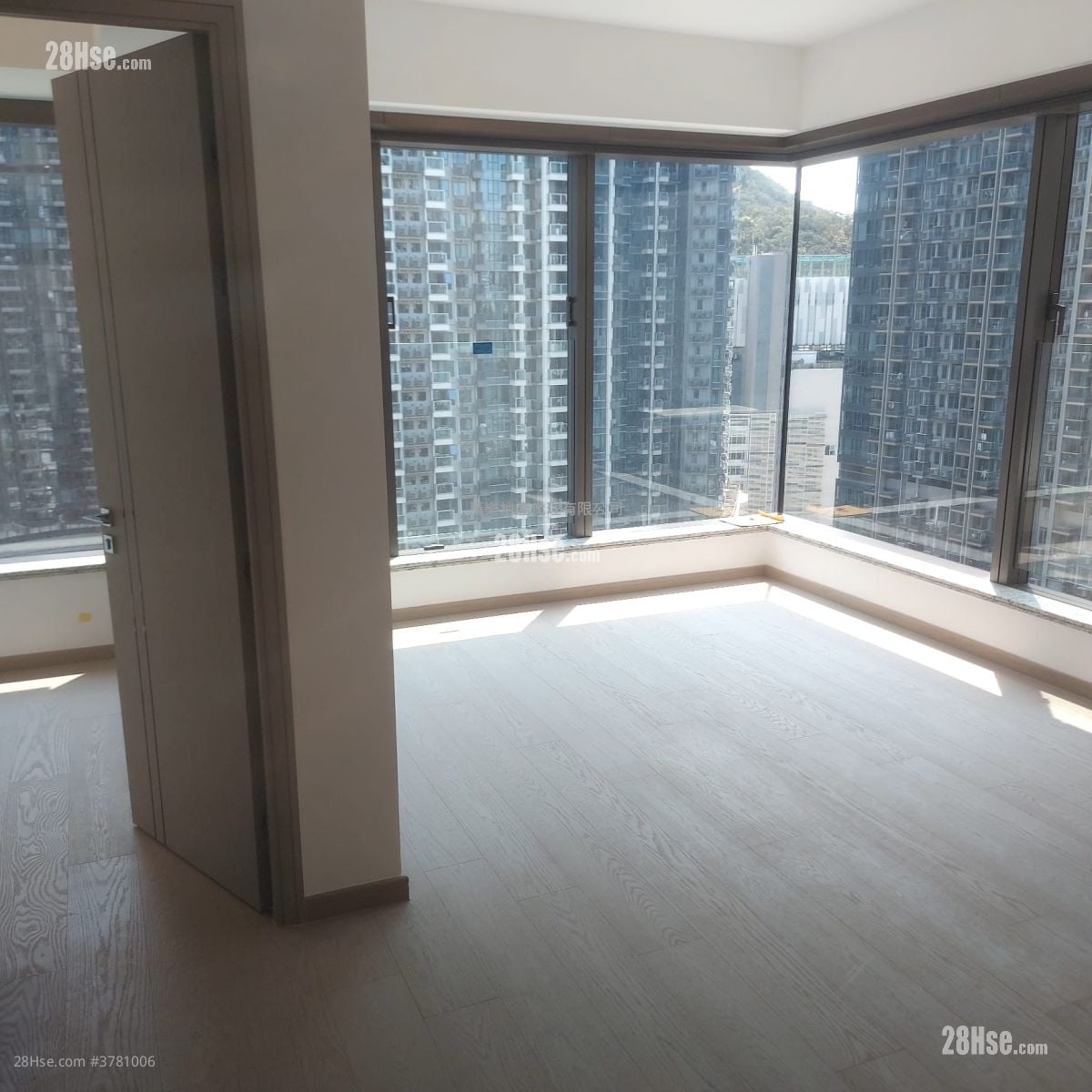 港岛南岸 租盘 3 房 , 2 浴室 746 平方尺