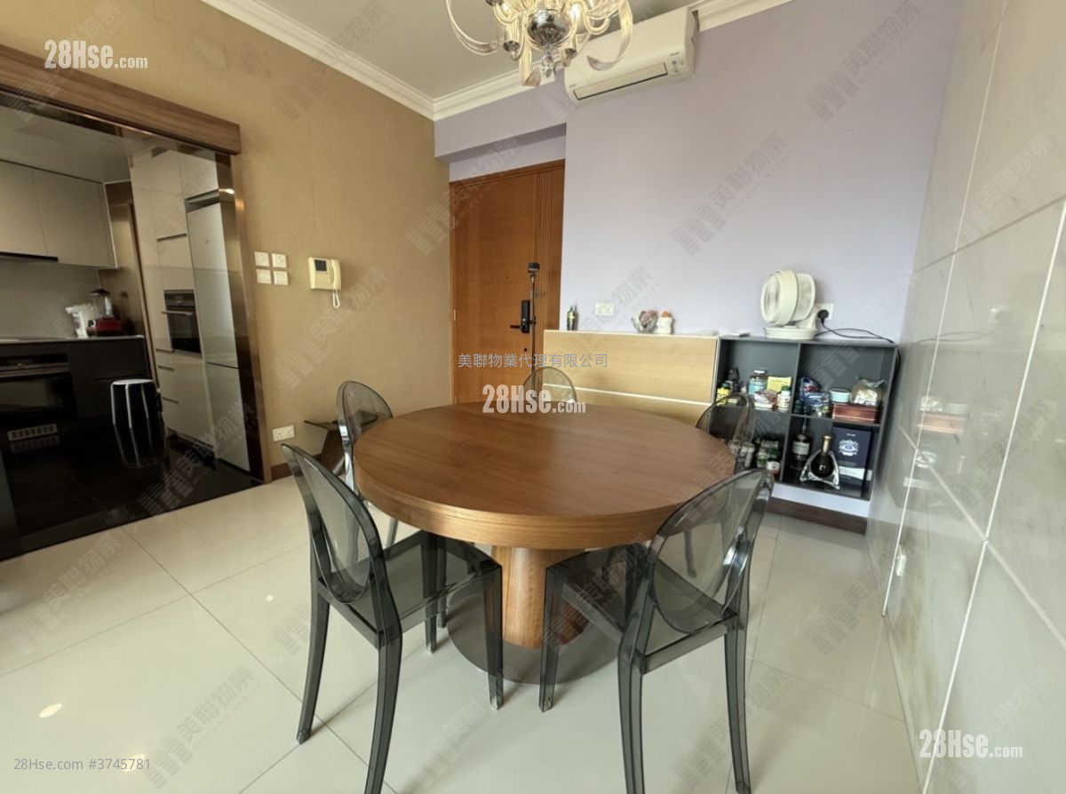 君颐峰 售盘 3 房 , 2 浴室 1,074 平方尺