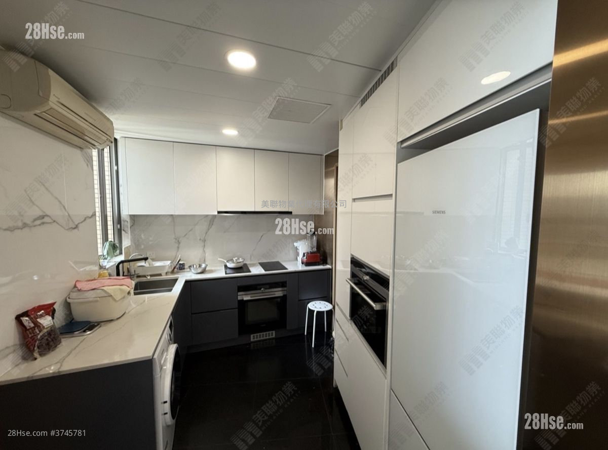 君颐峰 售盘 3 房 , 2 浴室 1,074 平方尺