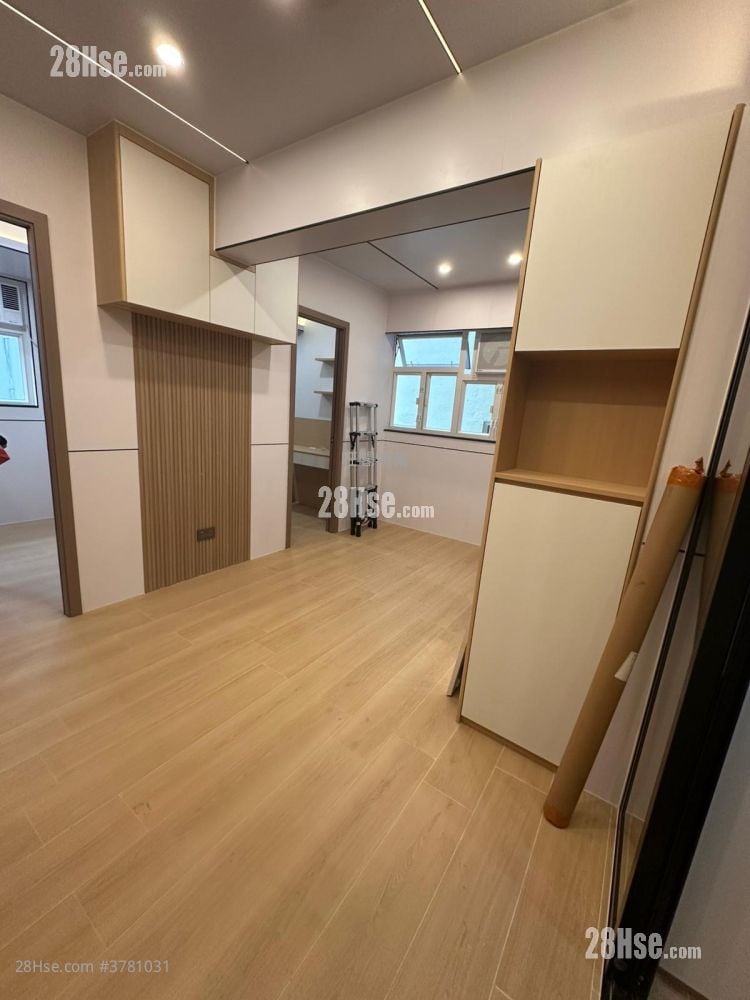 Shing Wah Mansion Rental 3 Bedrooms , 1 Bathroom 417 ft²