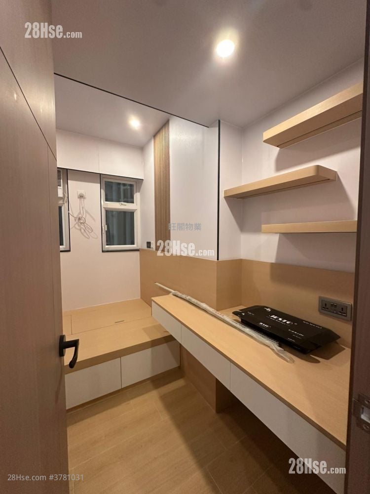 Shing Wah Mansion Rental 3 Bedrooms , 1 Bathroom 417 ft²