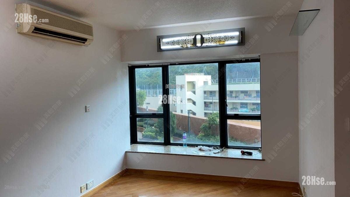 Oscar By The Sea Sell 2 Bedrooms , 1 Bathroom 481 ft²