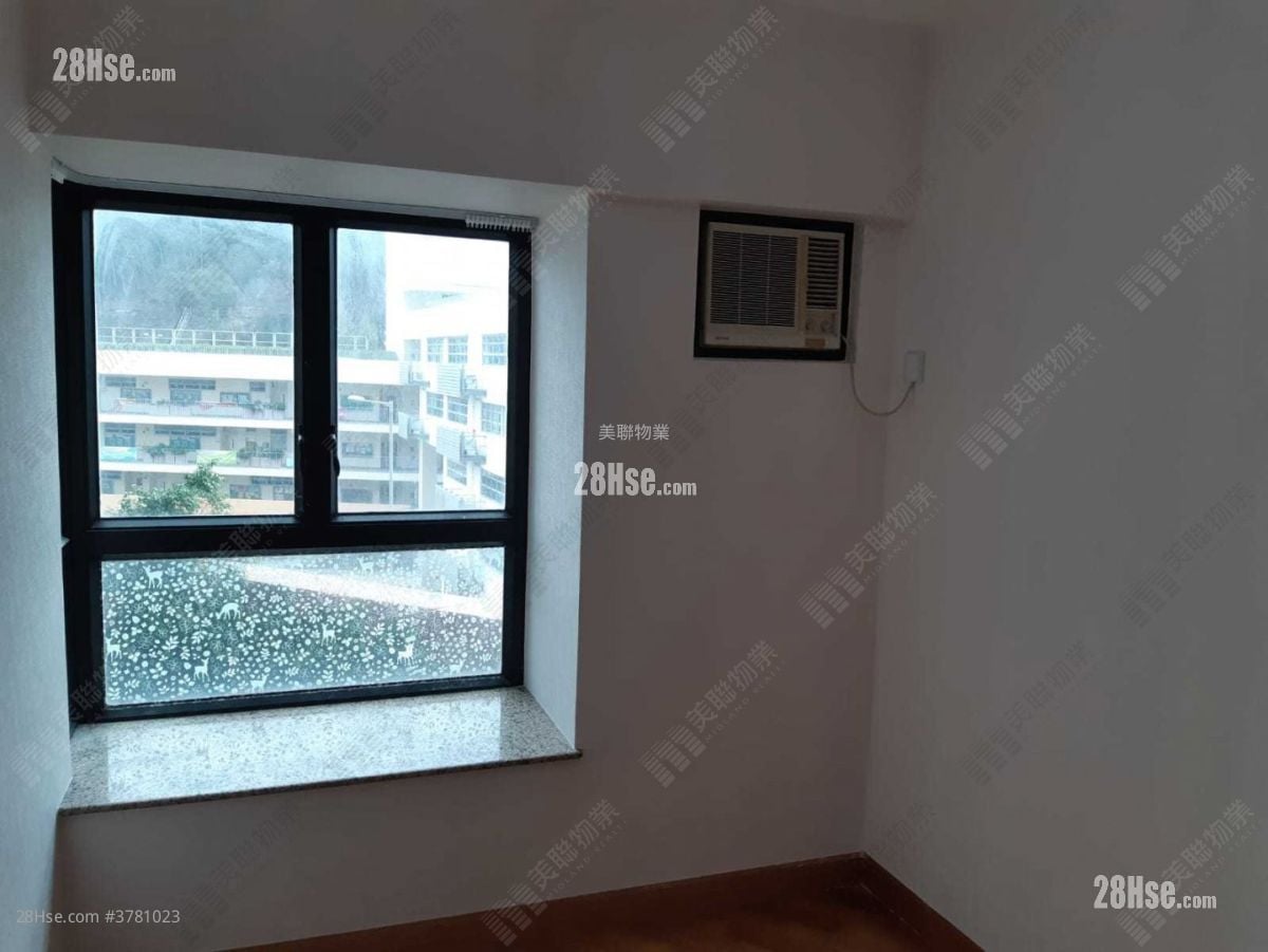 Oscar By The Sea Sell 2 Bedrooms , 1 Bathroom 481 ft²