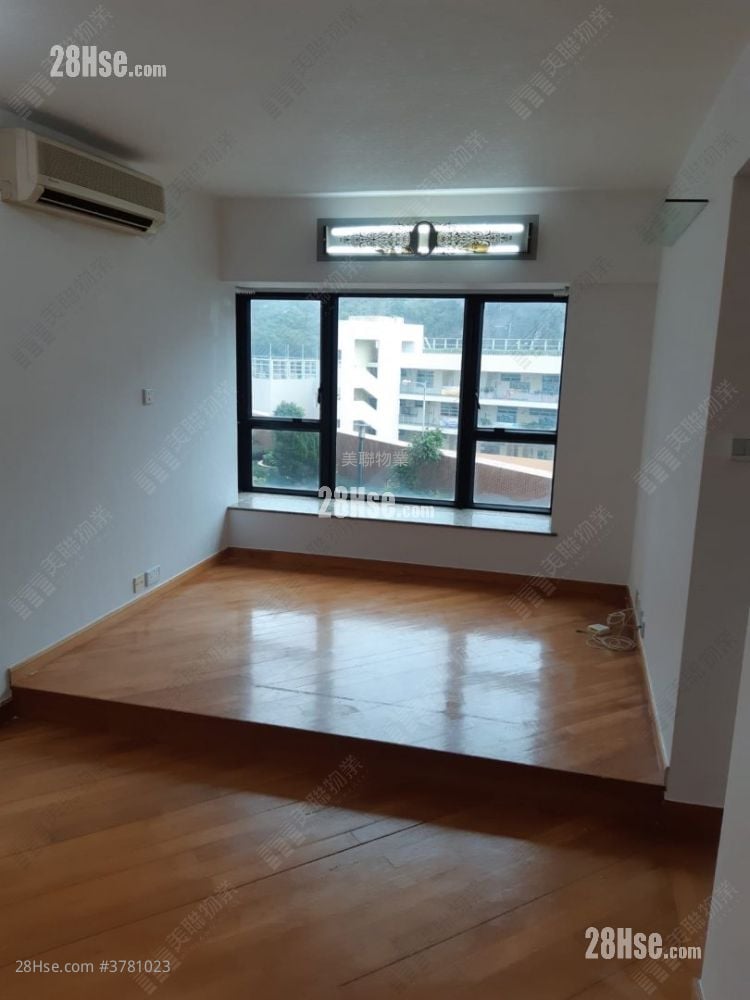 Oscar By The Sea Sell 2 Bedrooms , 1 Bathroom 481 ft²