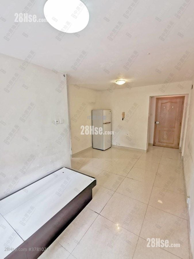 Siu Hong Court Sell 2 Bedrooms , 1 Bathroom 438 ft²