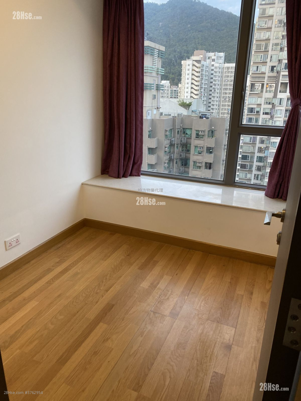 Heya Crystal Sell 2 Bedrooms , 1 Bathroom 509 ft²